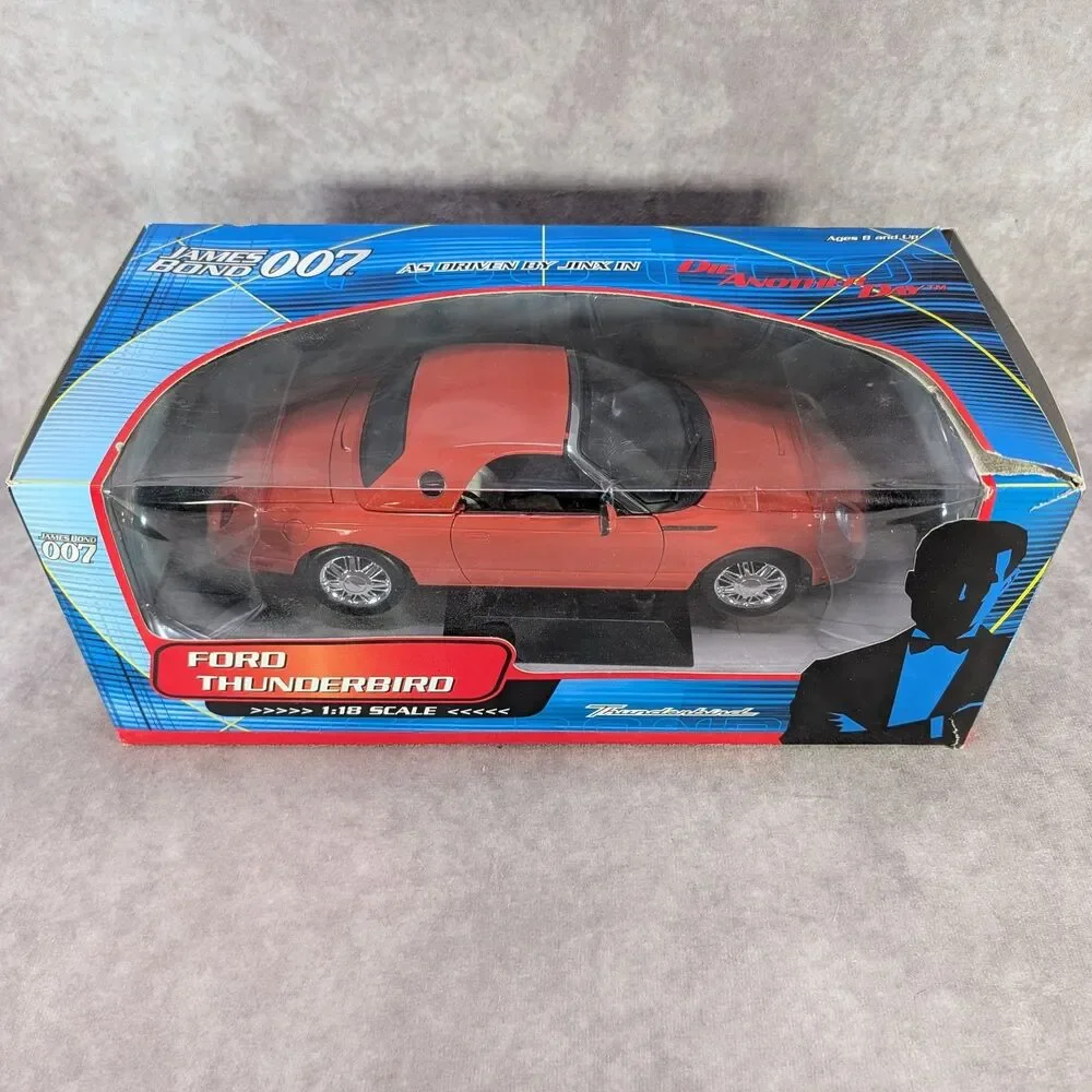 James Bond 007 Die Another Day Ford Thunderbird Coral 1:18 Beanstalk 10013 Box